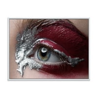 DesignArt 'Izbliza ženskog oka s crvenom šminkom na' Moderno uokvirena platna zidna umjetnička print